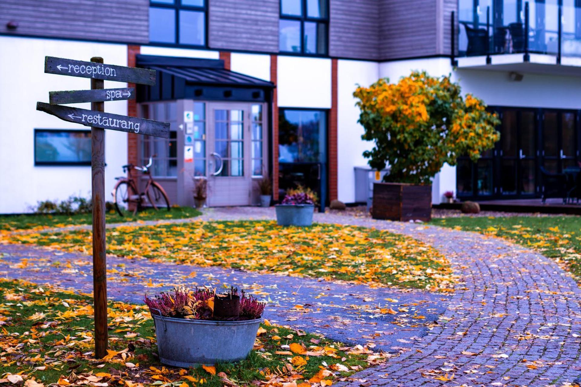 Hotell Mossbylund Abbekas ภายนอก รูปภาพ